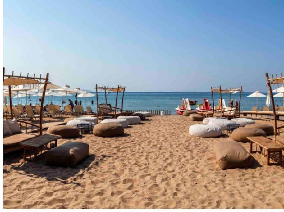 Lux Beach Apartment Vári Exterior foto